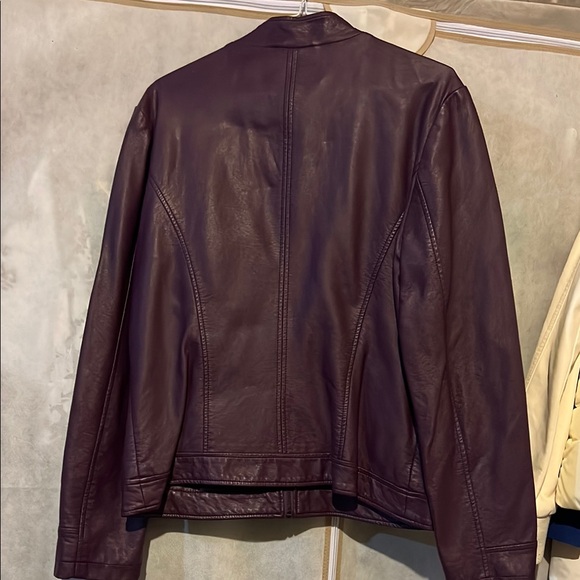Le Chateau Men's Purple Leather Jacket - Picture 3 of 3